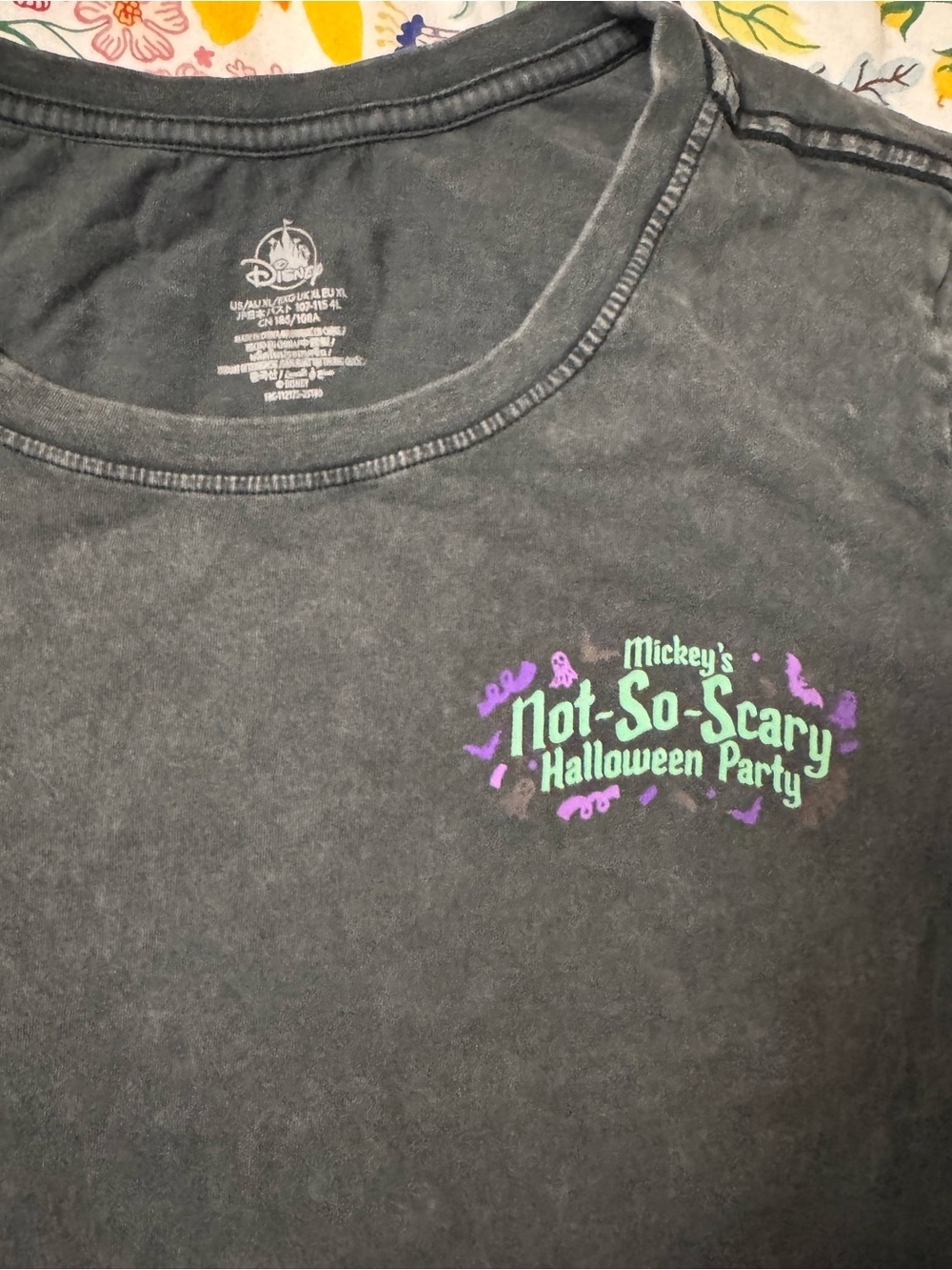 Disney 2025 Mickeys Not-So-Scary Halloween Party Nwt Graphic Tee